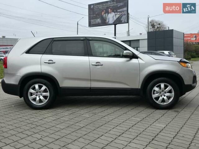 Сірий Кіа Соренто, об'ємом двигуна 2.4 л та пробігом 233 тис. км за 9999 $, фото 15 на Automoto.ua