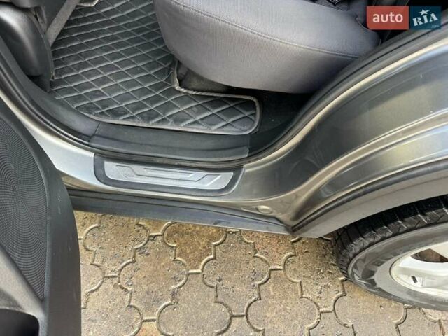 Серый Киа Соренто, объемом двигателя 2.2 л и пробегом 207 тыс. км за 12300 $, фото 32 на Automoto.ua