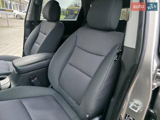 Сірий Кіа Соренто, об'ємом двигуна 2.4 л та пробігом 233 тис. км за 9999 $, фото 84 на Automoto.ua