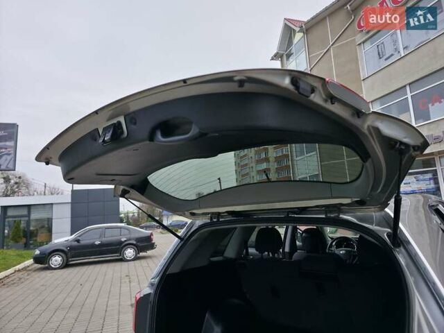 Сірий Кіа Соренто, об'ємом двигуна 2.4 л та пробігом 233 тис. км за 9999 $, фото 33 на Automoto.ua