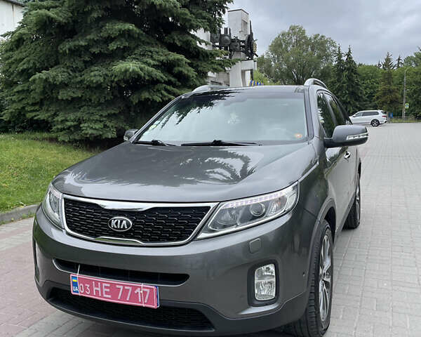 Сірий Кіа Соренто, об'ємом двигуна 2.2 л та пробігом 258 тис. км за 16450 $, фото 2 на Automoto.ua