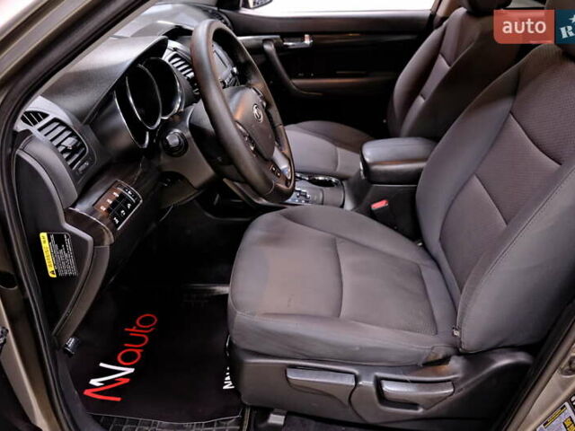 Серый Киа Соренто, объемом двигателя 2.4 л и пробегом 180 тыс. км за 11900 $, фото 28 на Automoto.ua