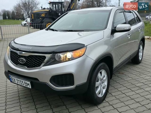 Сірий Кіа Соренто, об'ємом двигуна 2.4 л та пробігом 233 тис. км за 9999 $, фото 7 на Automoto.ua