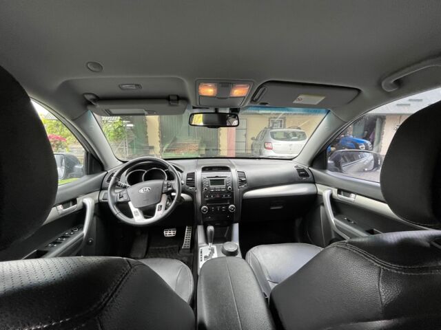 Серый Киа Соренто, объемом двигателя 2.2 л и пробегом 96 тыс. км за 14999 $, фото 6 на Automoto.ua