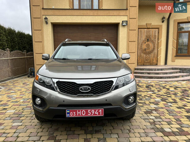 Сірий Кіа Соренто, об'ємом двигуна 2.2 л та пробігом 210 тис. км за 13800 $, фото 1 на Automoto.ua