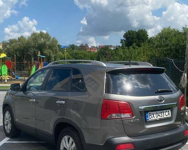 Сірий Кіа Соренто, об'ємом двигуна 2.2 л та пробігом 260 тис. км за 12999 $, фото 4 на Automoto.ua