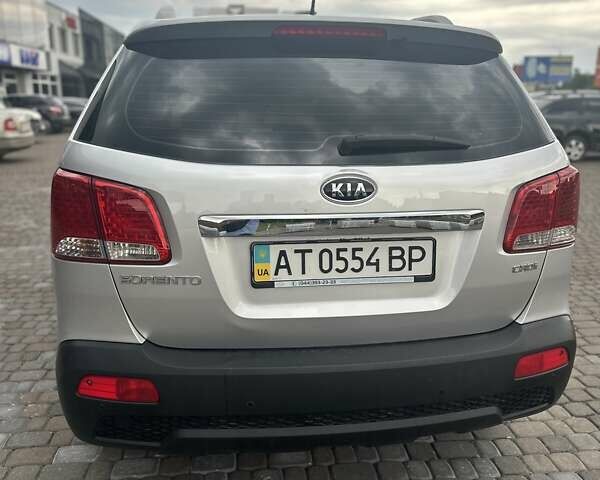 Серый Киа Соренто, объемом двигателя 2.2 л и пробегом 210 тыс. км за 13300 $, фото 1 на Automoto.ua