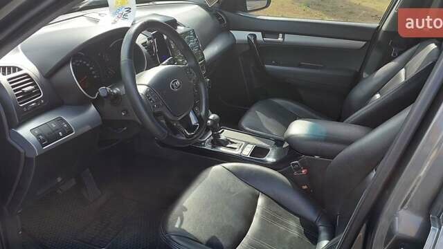 Серый Киа Соренто, объемом двигателя 2.2 л и пробегом 187 тыс. км за 18500 $, фото 13 на Automoto.ua