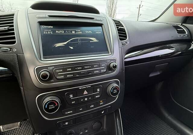 Сірий Кіа Соренто, об'ємом двигуна 2 л та пробігом 229 тис. км за 16275 $, фото 30 на Automoto.ua