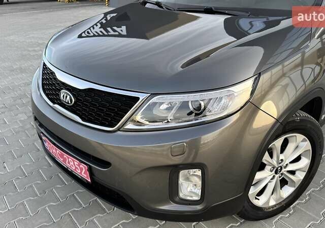 Серый Киа Соренто, объемом двигателя 2.2 л и пробегом 243 тыс. км за 16899 $, фото 10 на Automoto.ua