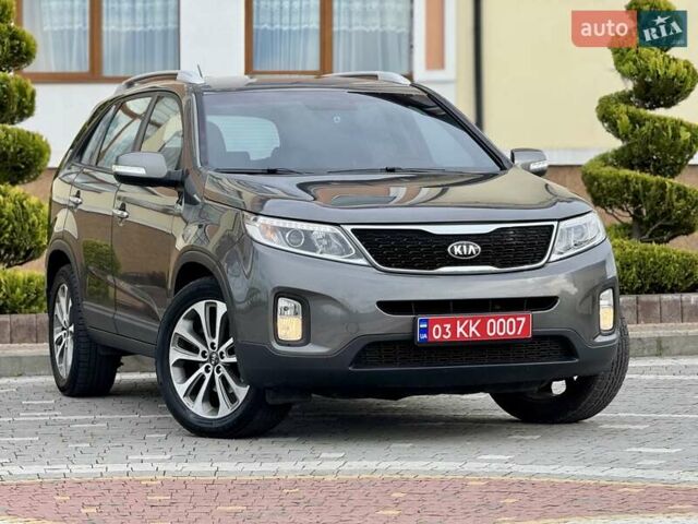 Серый Киа Соренто, объемом двигателя 2 л и пробегом 201 тыс. км за 16650 $, фото 2 на Automoto.ua
