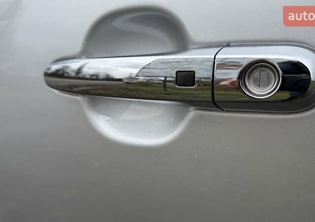 Сірий Кіа Соренто, об'ємом двигуна 2 л та пробігом 229 тис. км за 16275 $, фото 5 на Automoto.ua