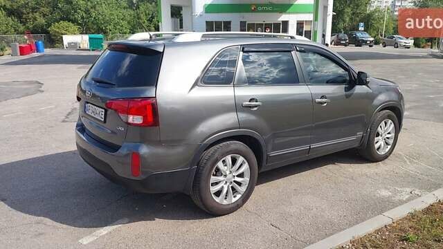 Серый Киа Соренто, объемом двигателя 2.2 л и пробегом 187 тыс. км за 18500 $, фото 6 на Automoto.ua