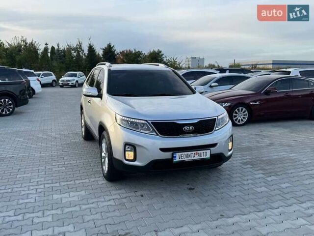 Серый Киа Соренто, объемом двигателя 2.2 л и пробегом 130 тыс. км за 16900 $, фото 3 на Automoto.ua