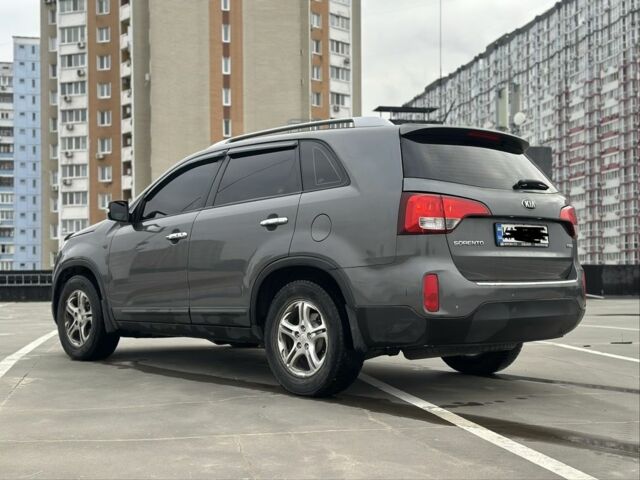 Серый Киа Соренто, объемом двигателя 2.2 л и пробегом 226 тыс. км за 13100 $, фото 4 на Automoto.ua