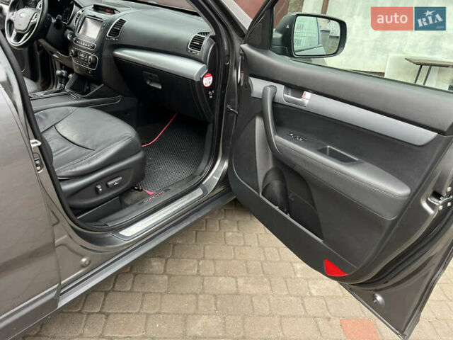 Серый Киа Соренто, объемом двигателя 2.2 л и пробегом 234 тыс. км за 16500 $, фото 26 на Automoto.ua