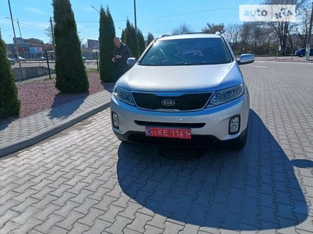 Серый Киа Соренто, объемом двигателя 2 л и пробегом 318 тыс. км за 15700 $, фото 2 на Automoto.ua
