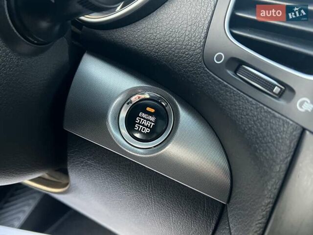 Серый Киа Соренто, объемом двигателя 2.2 л и пробегом 170 тыс. км за 17799 $, фото 139 на Automoto.ua