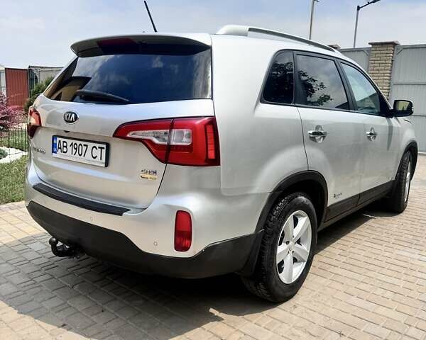 Сірий Кіа Соренто, об'ємом двигуна 2.2 л та пробігом 249 тис. км за 13600 $, фото 6 на Automoto.ua