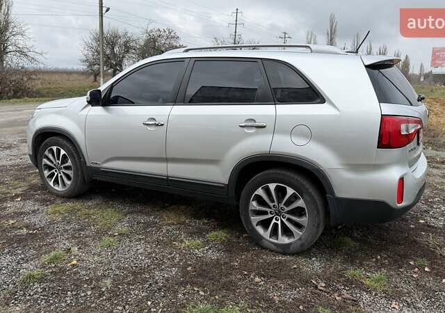 Сірий Кіа Соренто, об'ємом двигуна 2 л та пробігом 229 тис. км за 16275 $, фото 4 на Automoto.ua