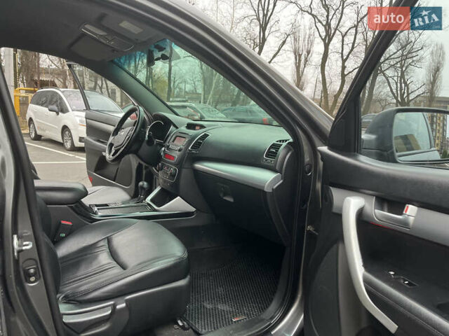 Серый Киа Соренто, объемом двигателя 2.2 л и пробегом 186 тыс. км за 14800 $, фото 30 на Automoto.ua