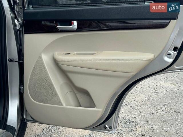 Серый Киа Соренто, объемом двигателя 2.4 л и пробегом 198 тыс. км за 12830 $, фото 21 на Automoto.ua