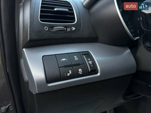 Серый Киа Соренто, объемом двигателя 2.2 л и пробегом 265 тыс. км за 15800 $, фото 36 на Automoto.ua