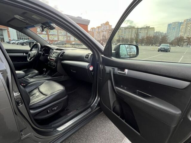 Сірий Кіа Соренто, об'ємом двигуна 2.2 л та пробігом 214 тис. км за 16500 $, фото 19 на Automoto.ua