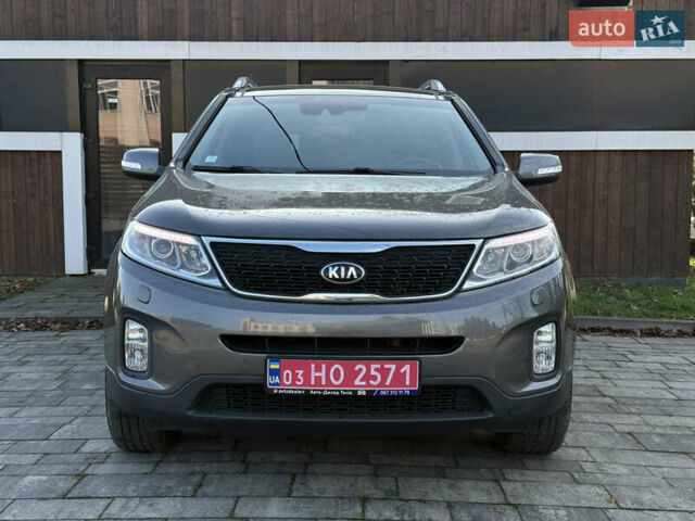 Серый Киа Соренто, объемом двигателя 2.2 л и пробегом 265 тыс. км за 15800 $, фото 6 на Automoto.ua