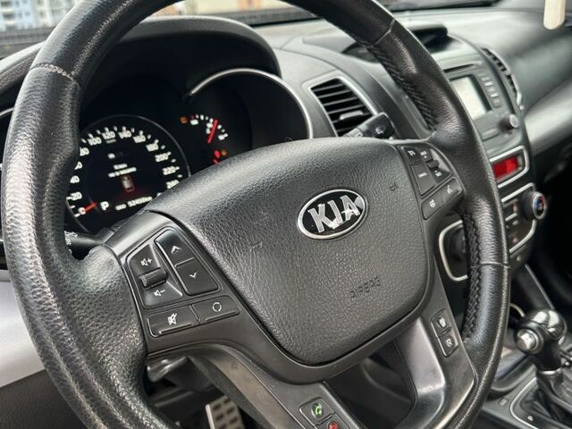 Серый Киа Соренто, объемом двигателя 2.2 л и пробегом 226 тыс. км за 13100 $, фото 7 на Automoto.ua