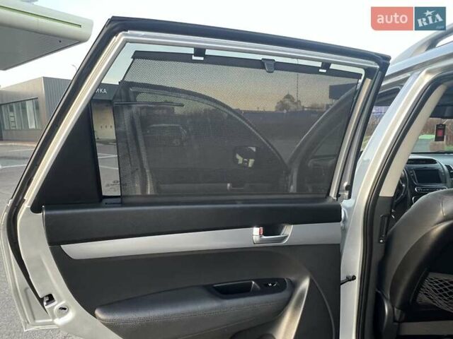 Серый Киа Соренто, объемом двигателя 2.2 л и пробегом 170 тыс. км за 17799 $, фото 109 на Automoto.ua