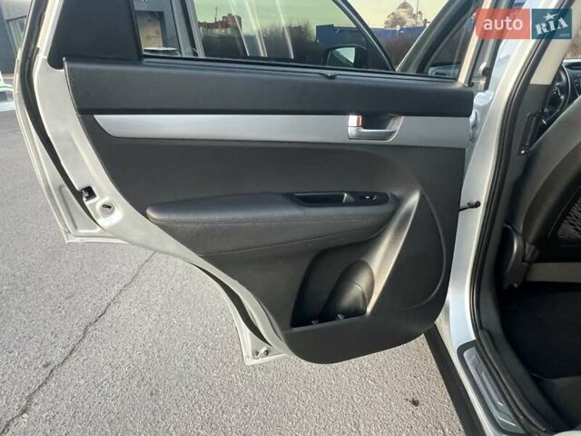 Серый Киа Соренто, объемом двигателя 2.2 л и пробегом 170 тыс. км за 17799 $, фото 108 на Automoto.ua