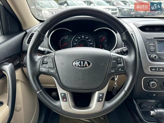 Серый Киа Соренто, объемом двигателя 2.4 л и пробегом 198 тыс. км за 12830 $, фото 27 на Automoto.ua