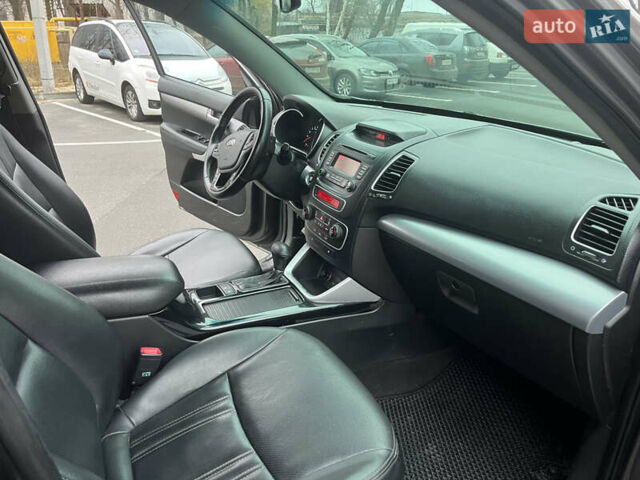 Серый Киа Соренто, объемом двигателя 2.2 л и пробегом 186 тыс. км за 14800 $, фото 28 на Automoto.ua