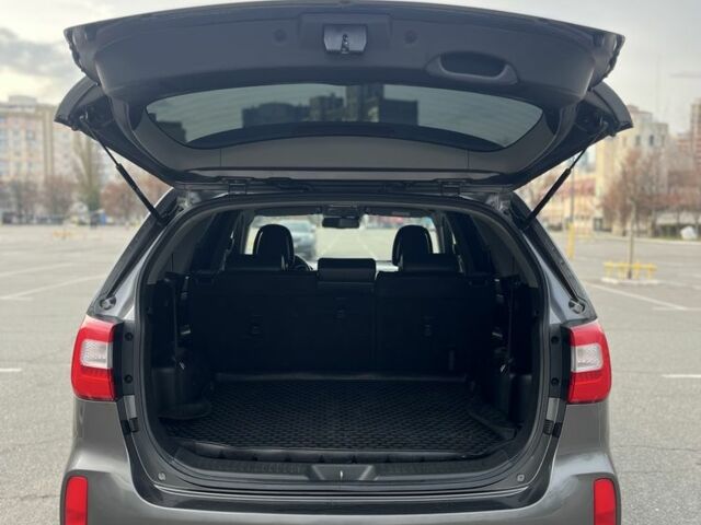 Сірий Кіа Соренто, об'ємом двигуна 2.2 л та пробігом 214 тис. км за 16500 $, фото 10 на Automoto.ua