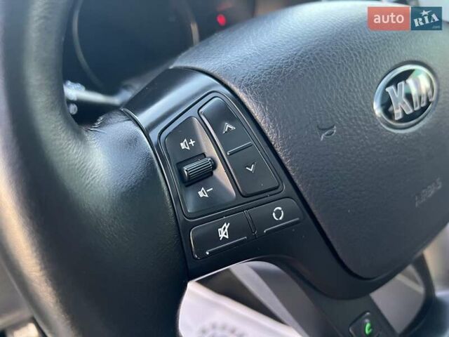 Серый Киа Соренто, объемом двигателя 2.2 л и пробегом 170 тыс. км за 17799 $, фото 102 на Automoto.ua