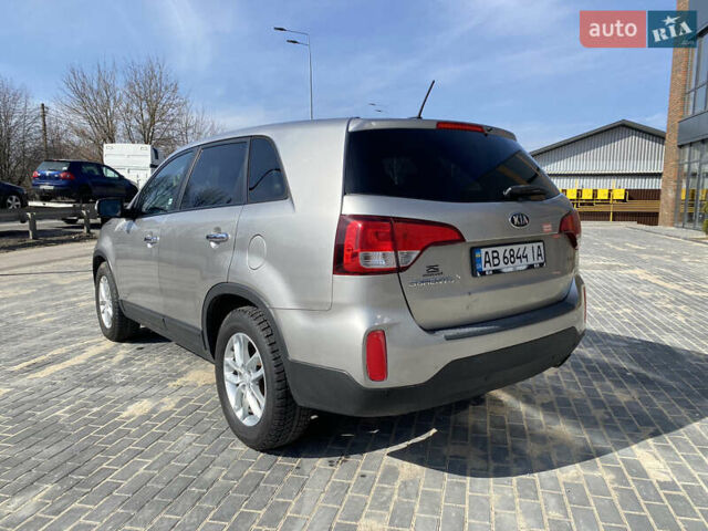 Сірий Кіа Соренто, об'ємом двигуна 2.4 л та пробігом 225 тис. км за 12000 $, фото 5 на Automoto.ua