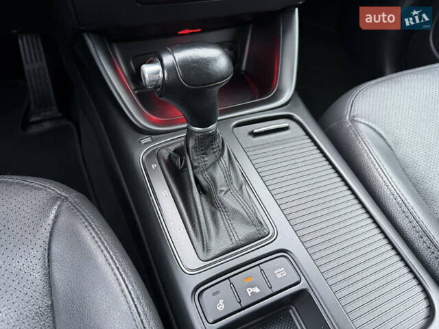 Серый Киа Соренто, объемом двигателя 2.2 л и пробегом 143 тыс. км за 17400 $, фото 62 на Automoto.ua