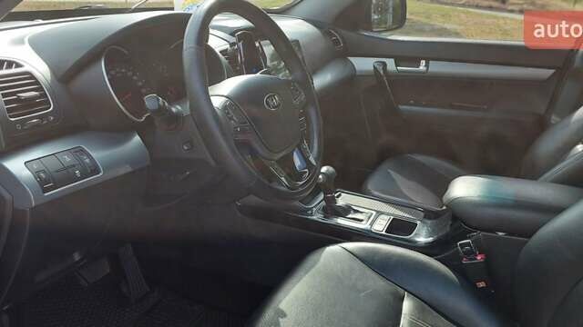 Серый Киа Соренто, объемом двигателя 2.2 л и пробегом 187 тыс. км за 18500 $, фото 14 на Automoto.ua