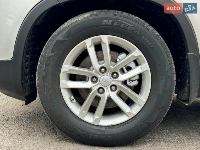 Серый Киа Соренто, объемом двигателя 2.4 л и пробегом 198 тыс. км за 12830 $, фото 11 на Automoto.ua