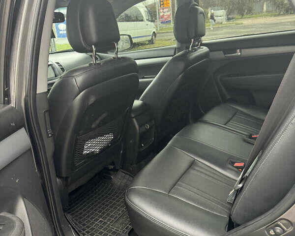 Серый Киа Соренто, объемом двигателя 2.2 л и пробегом 193 тыс. км за 16800 $, фото 10 на Automoto.ua