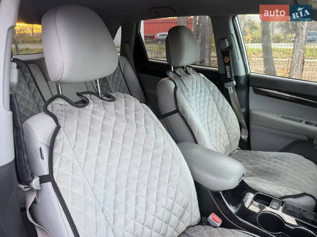 Серый Киа Соренто, объемом двигателя 2.36 л и пробегом 195 тыс. км за 10900 $, фото 48 на Automoto.ua