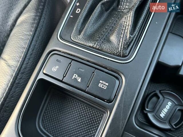 Серый Киа Соренто, объемом двигателя 2.2 л и пробегом 170 тыс. км за 17799 $, фото 134 на Automoto.ua