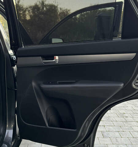 Сірий Кіа Соренто, об'ємом двигуна 2.2 л та пробігом 230 тис. км за 17100 $, фото 49 на Automoto.ua