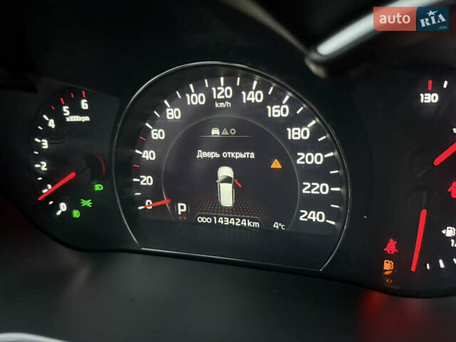 Серый Киа Соренто, объемом двигателя 2.2 л и пробегом 143 тыс. км за 17400 $, фото 82 на Automoto.ua