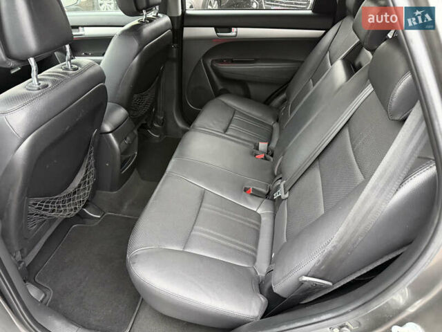 Серый Киа Соренто, объемом двигателя 2.2 л и пробегом 143 тыс. км за 17400 $, фото 57 на Automoto.ua