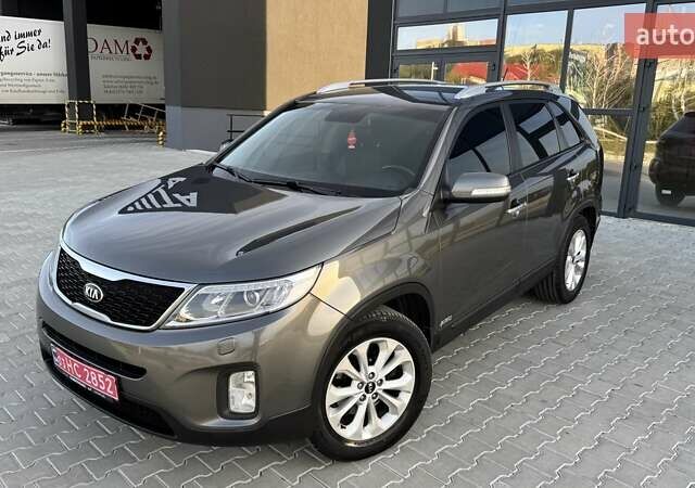 Серый Киа Соренто, объемом двигателя 2.2 л и пробегом 243 тыс. км за 16899 $, фото 1 на Automoto.ua