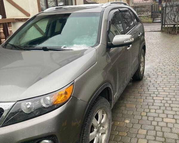 Серый Киа Соренто, объемом двигателя 2.4 л и пробегом 165 тыс. км за 12100 $, фото 7 на Automoto.ua