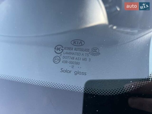 Серый Киа Соренто, объемом двигателя 2.2 л и пробегом 170 тыс. км за 17799 $, фото 154 на Automoto.ua