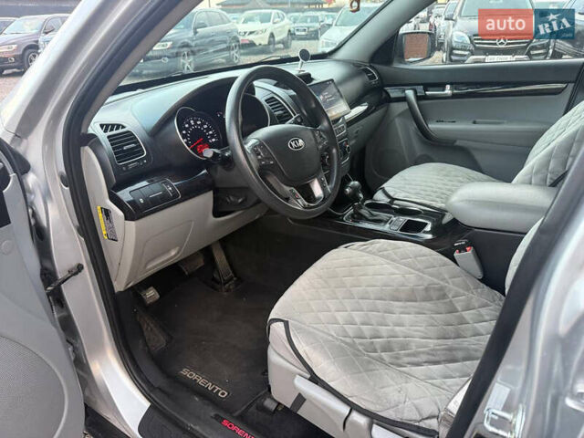 Серый Киа Соренто, объемом двигателя 2.36 л и пробегом 195 тыс. км за 10900 $, фото 28 на Automoto.ua